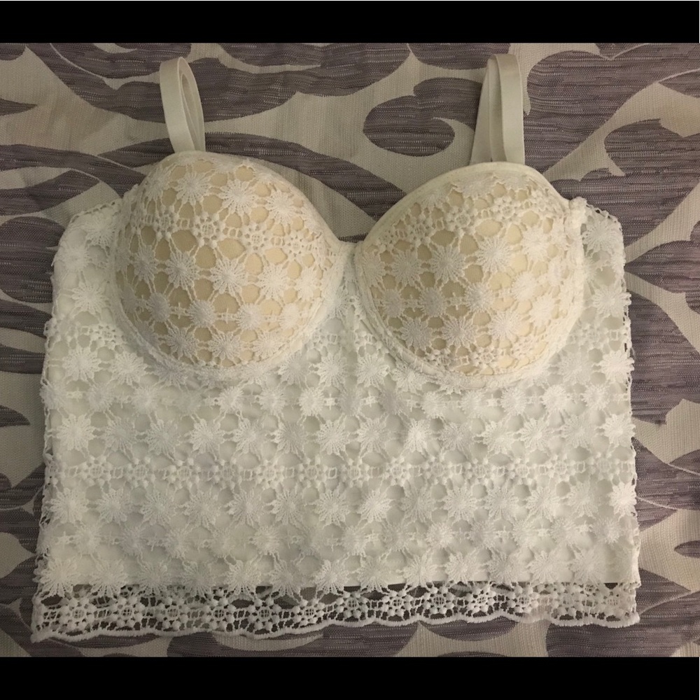 Cute/sexy Ivory lace Top